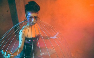 Triển lãm thời trang London 'Vững bước'